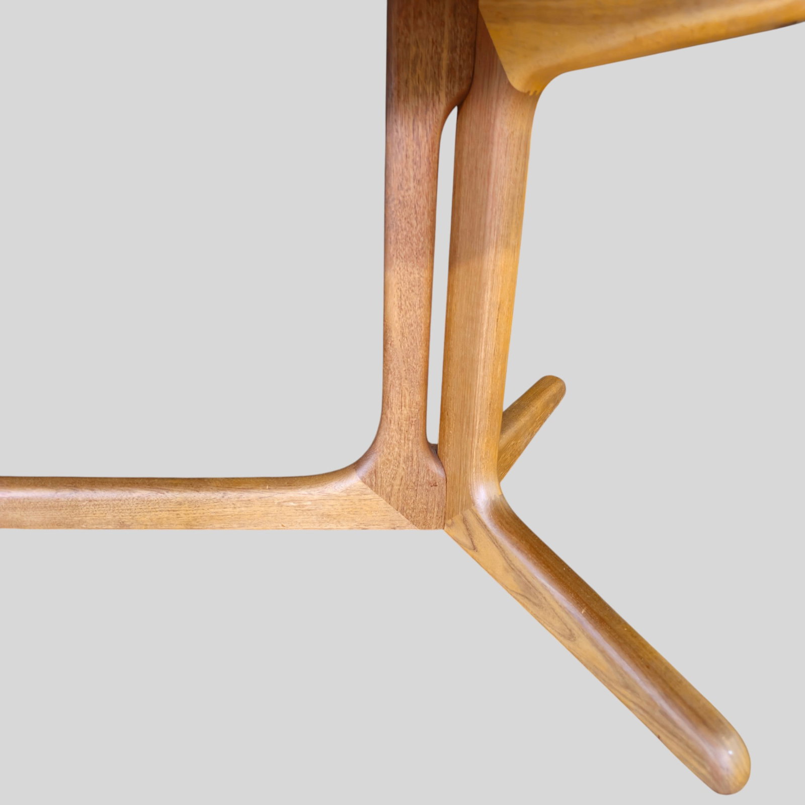 Benny Linden Dining Table - 6