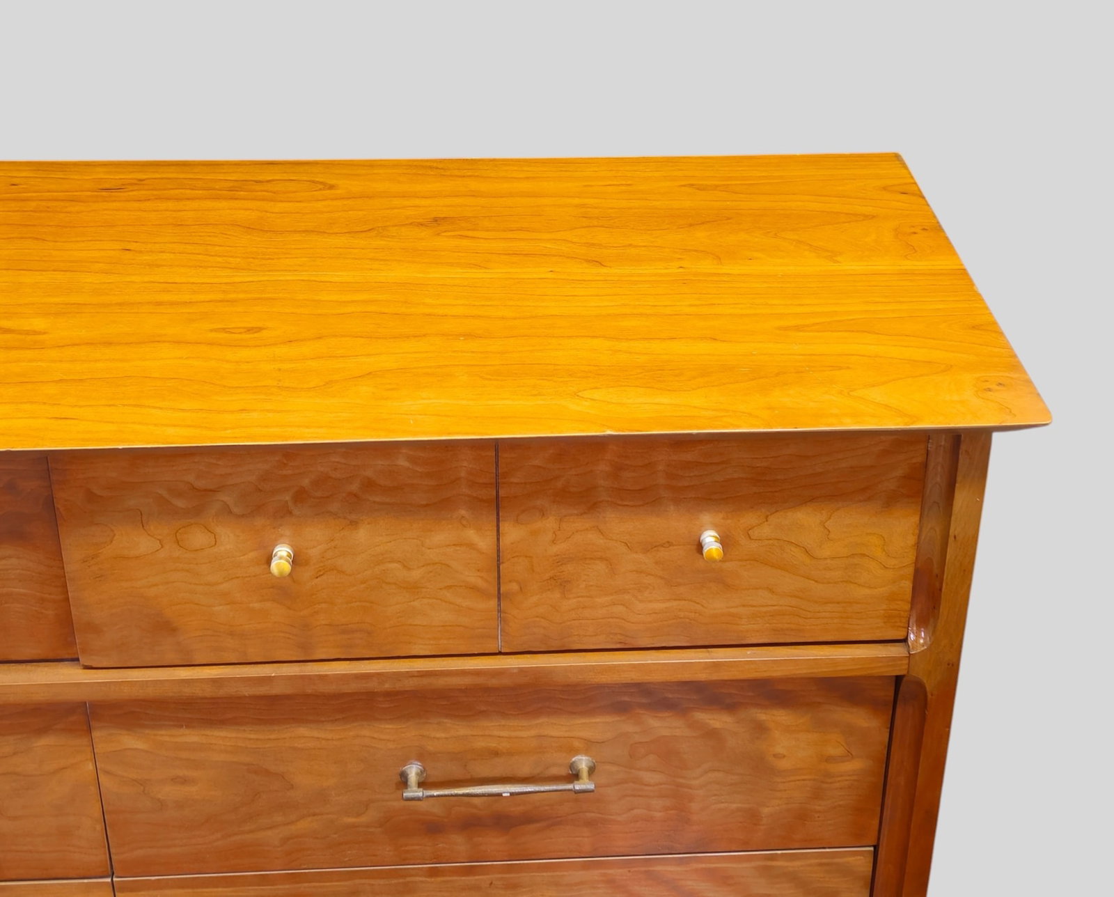 Basic Witz MCM Dresser - 3