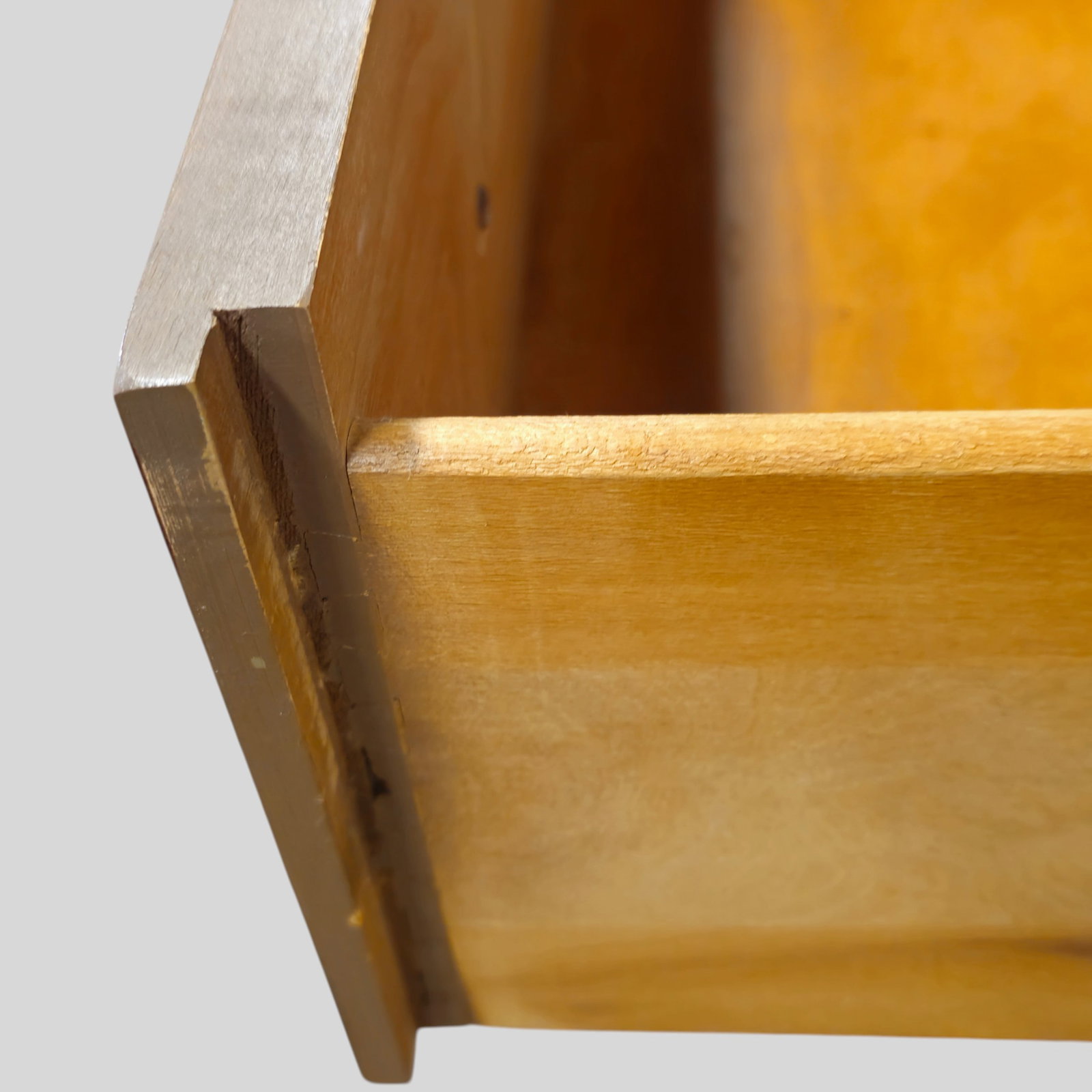 Basic Witz MCM Dresser - 8