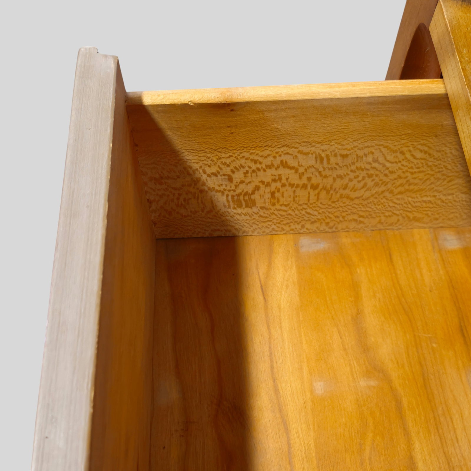 Basic Witz MCM Dresser/Chest - 12