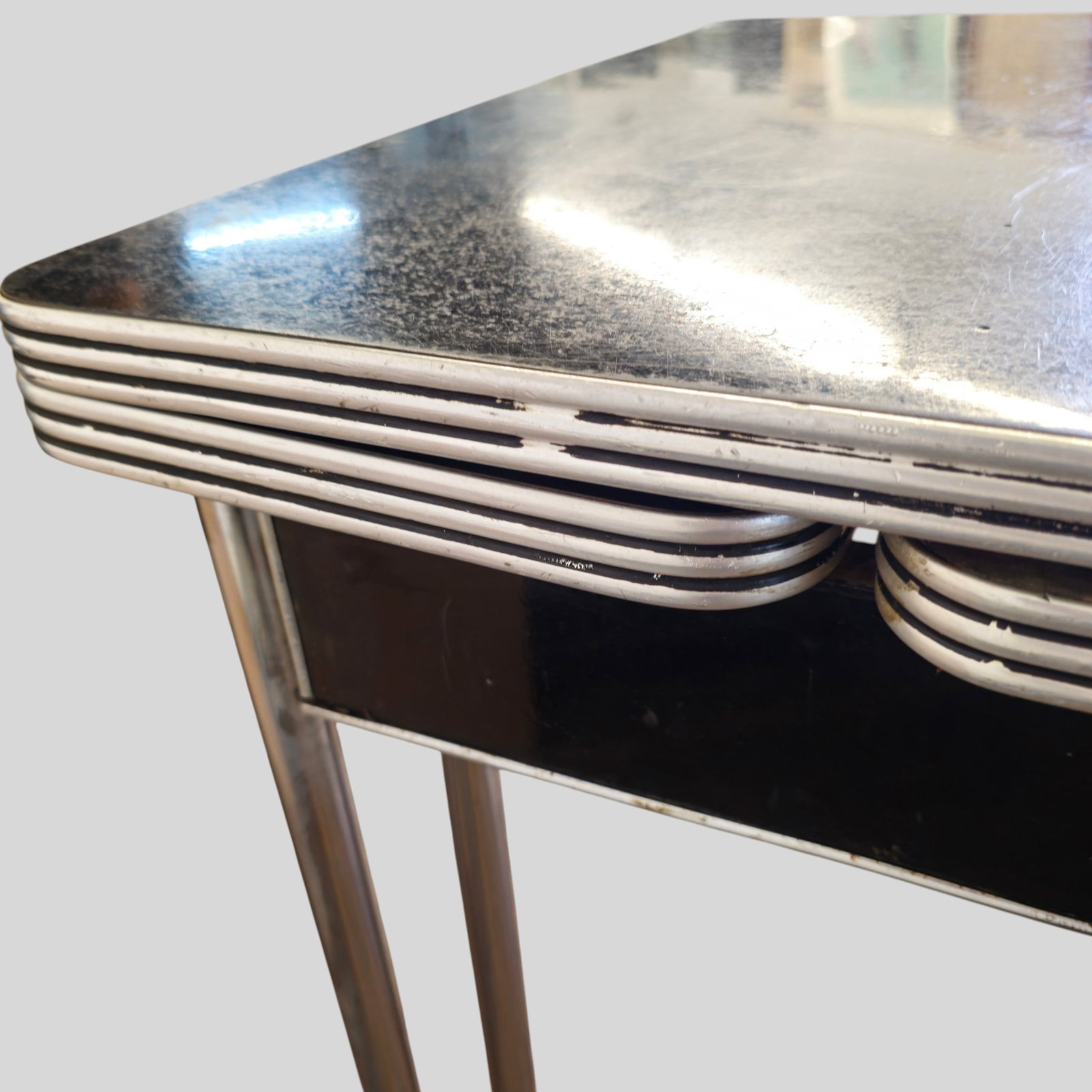 Wolfgang Hoffman Dining Table - 9
