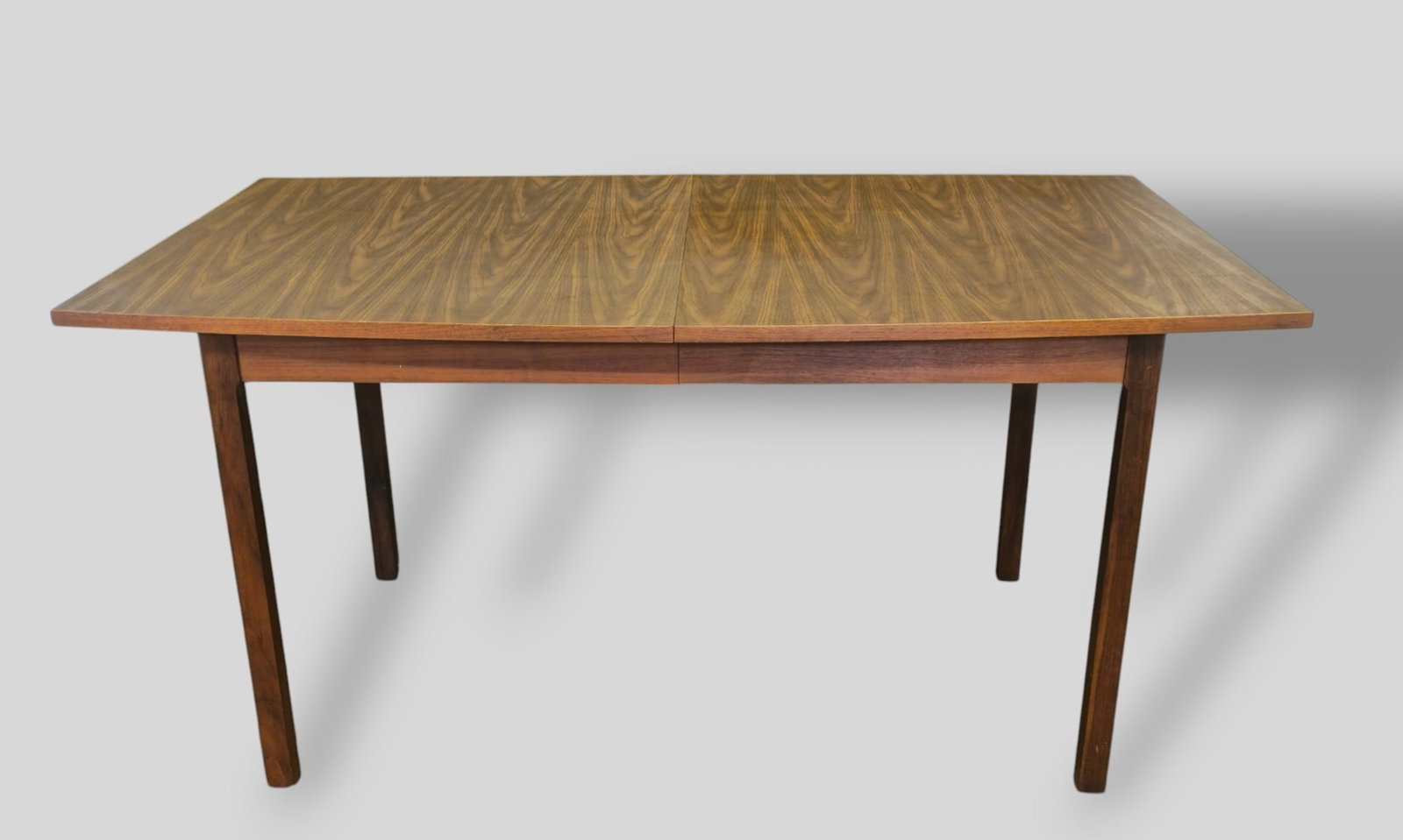 Stanley Distinctive Dining Table (1 of 14)