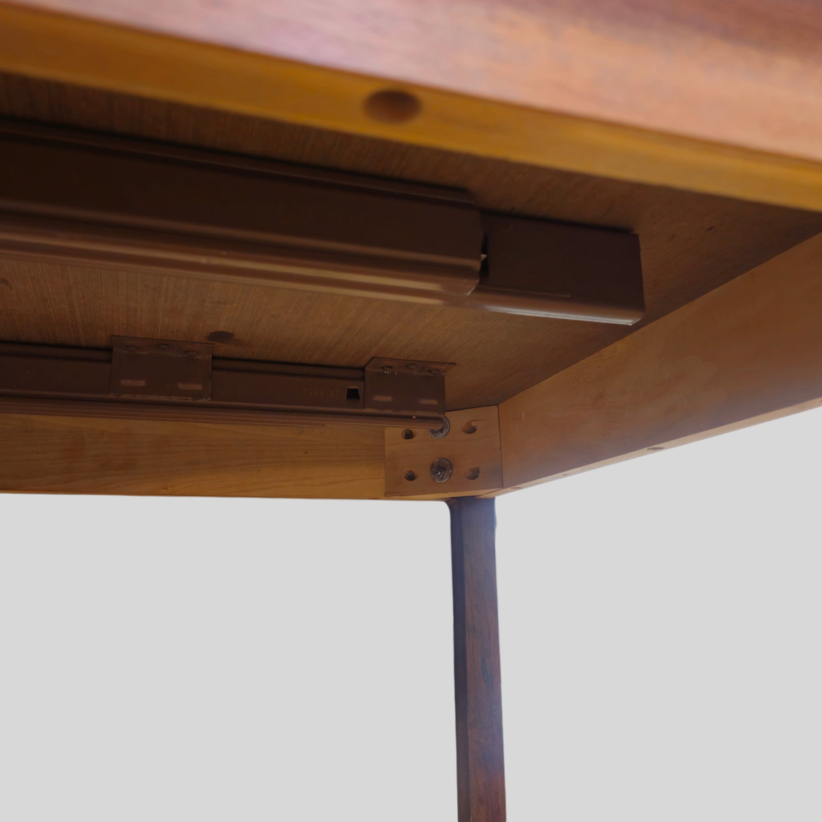 Stanley Distinctive Dining Table - 6