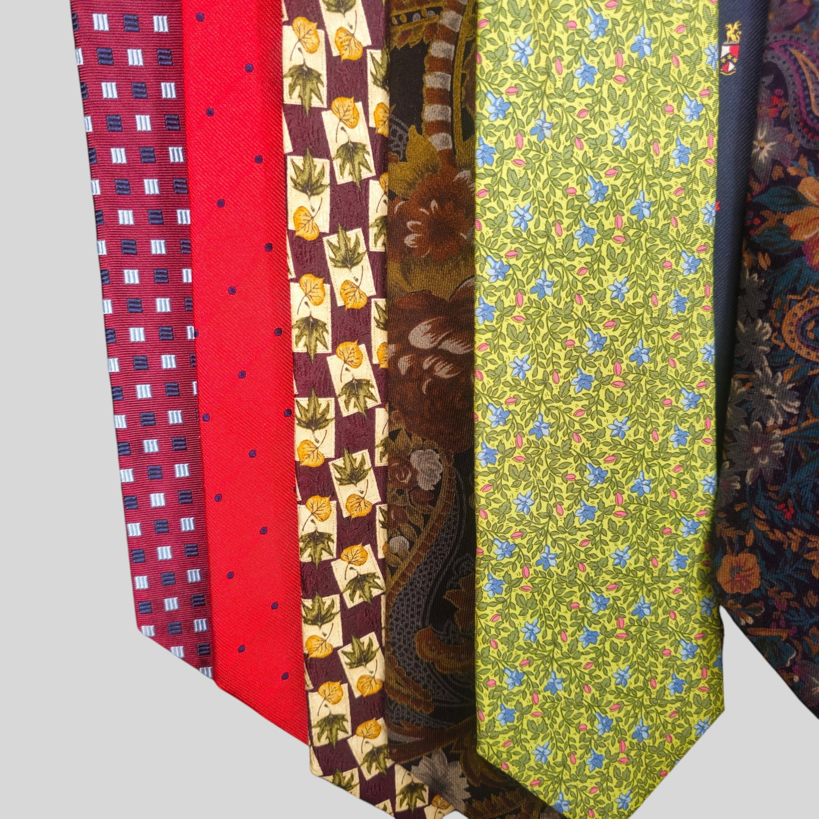 25 Assembled Neckties - 3