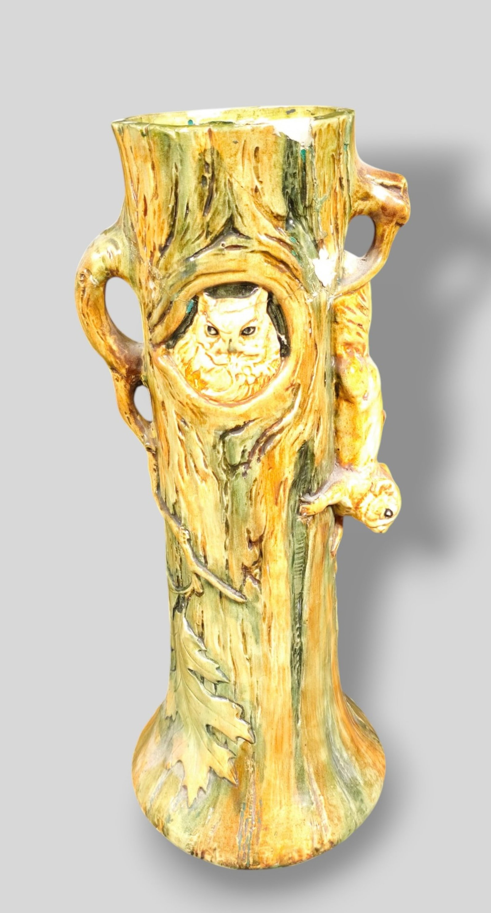 Weller Pottery Woodcraft Stump Vase (1 of 14)