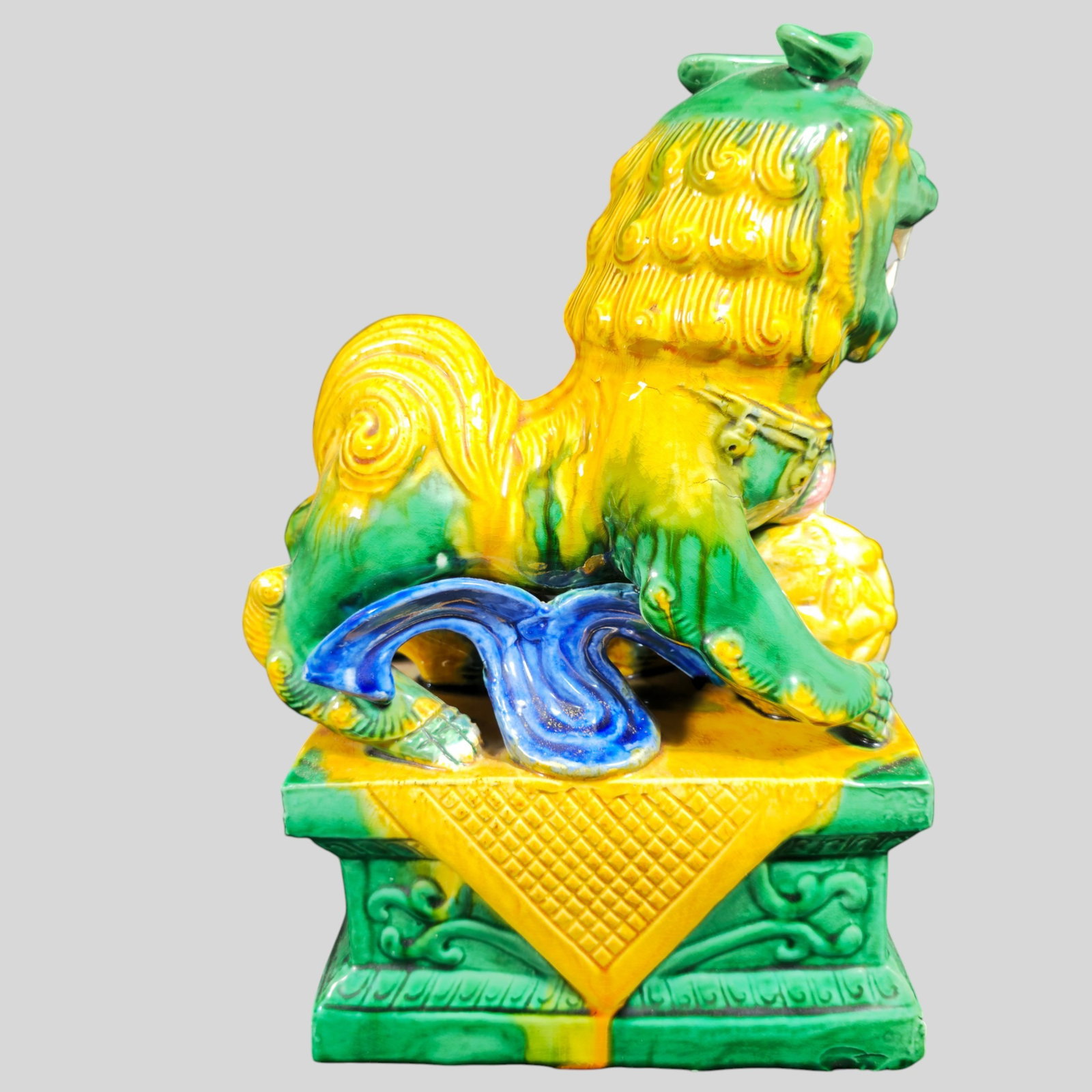 Chinese Porcelain Foo Dogs - 10