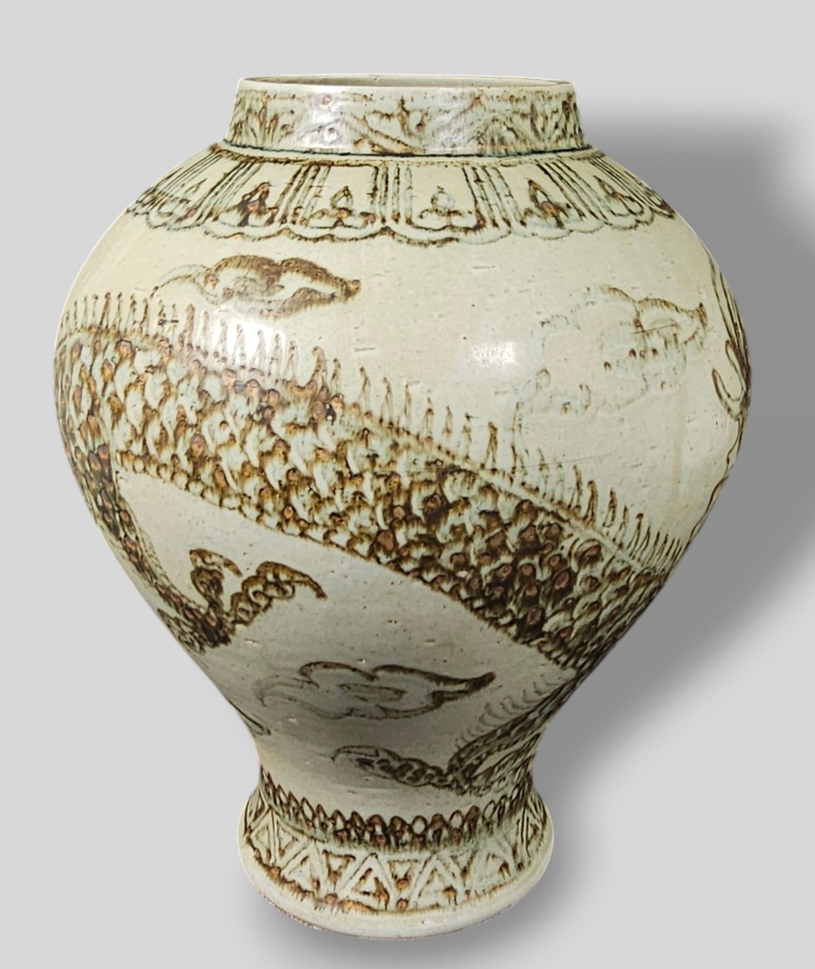 17th Century Korean Joseon Dynasty Porcelain Dragon Vase (1 of 9)