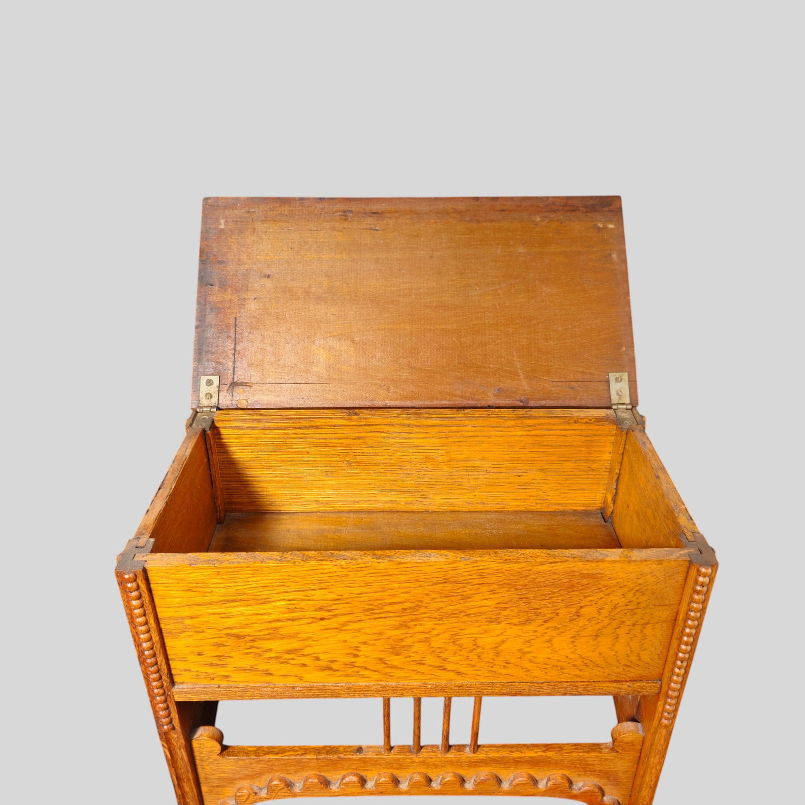 1920s Oak Hinged Lid Box - 4