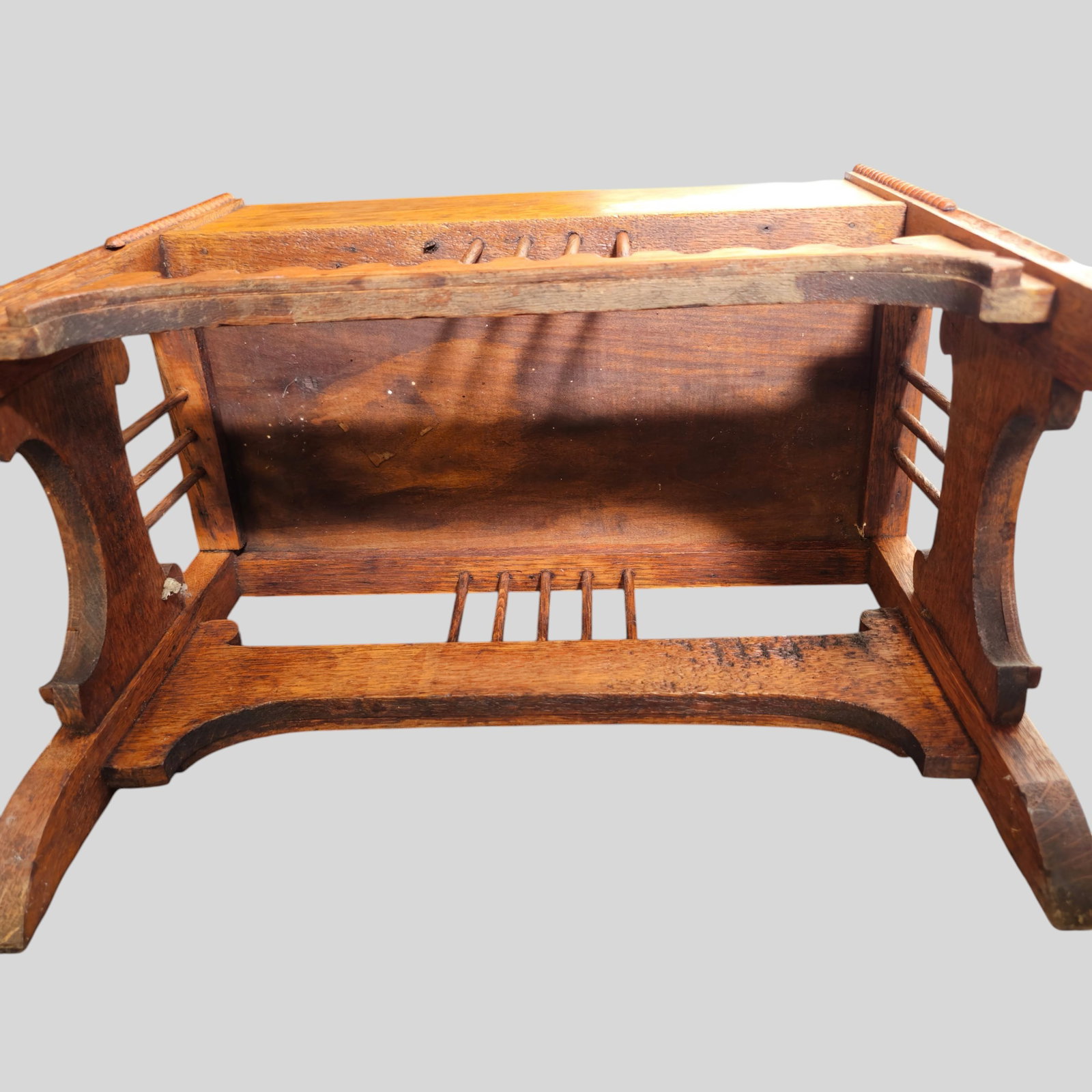 1920s Oak Hinged Lid Box - 9