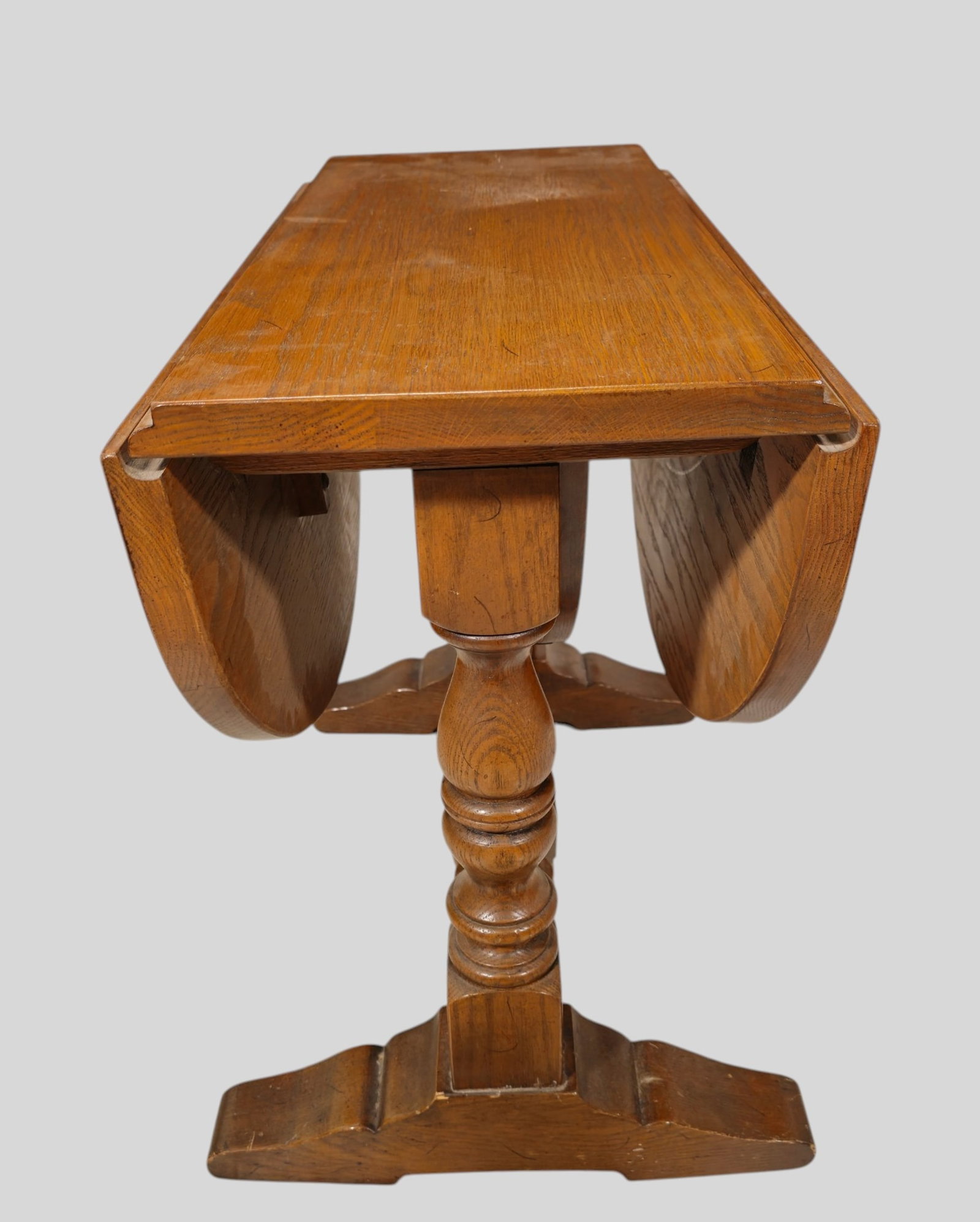 Romweber Viking Oak Occasional Table - 10