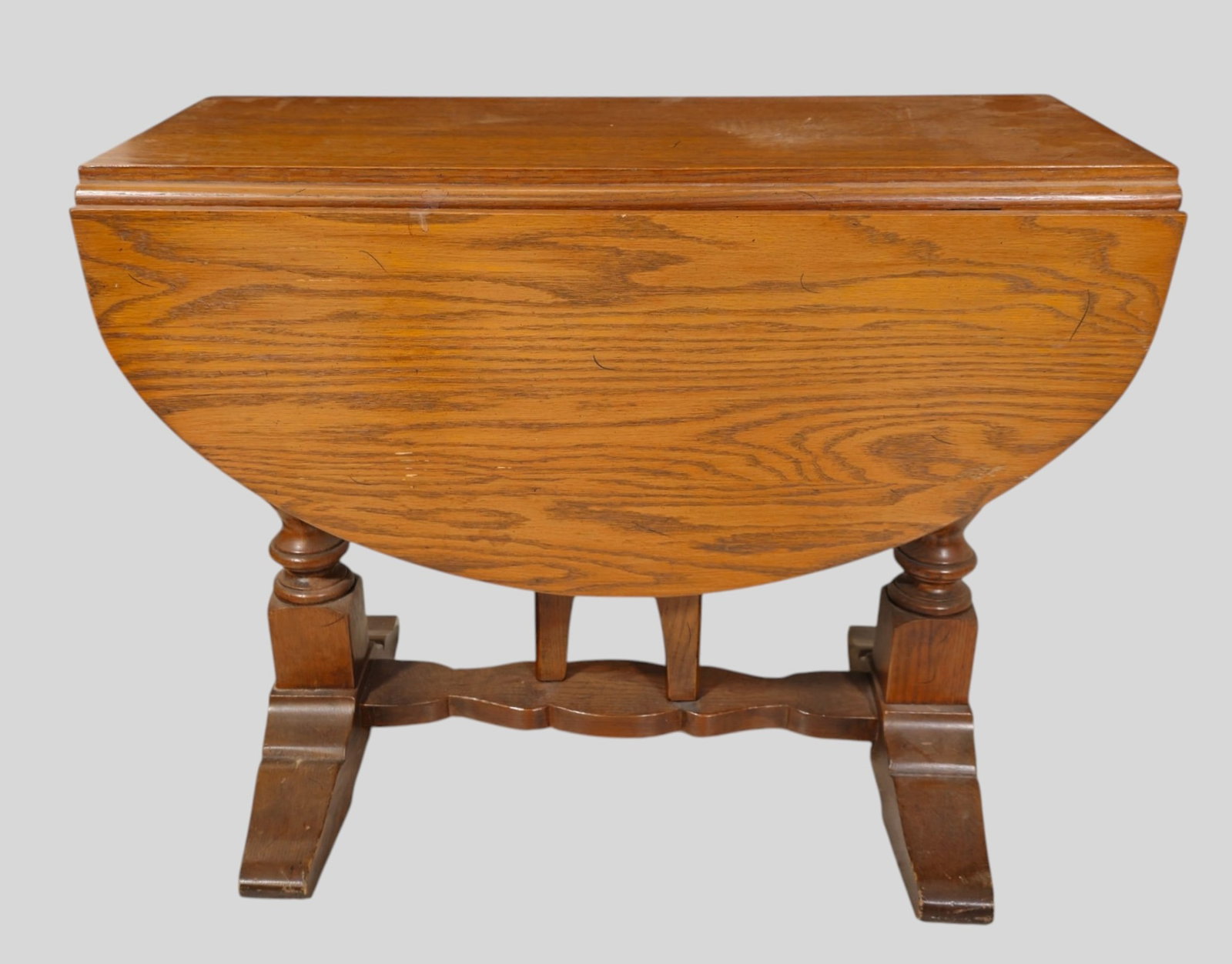 Romweber Viking Oak Occasional Table - 11