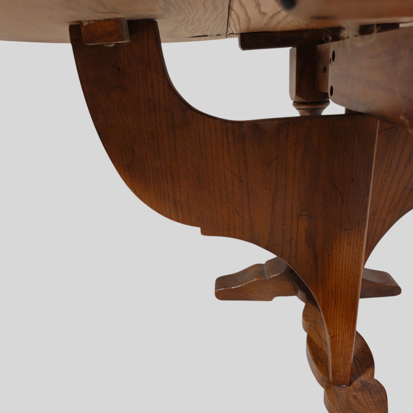 Romweber Viking Oak Occasional Table - 9