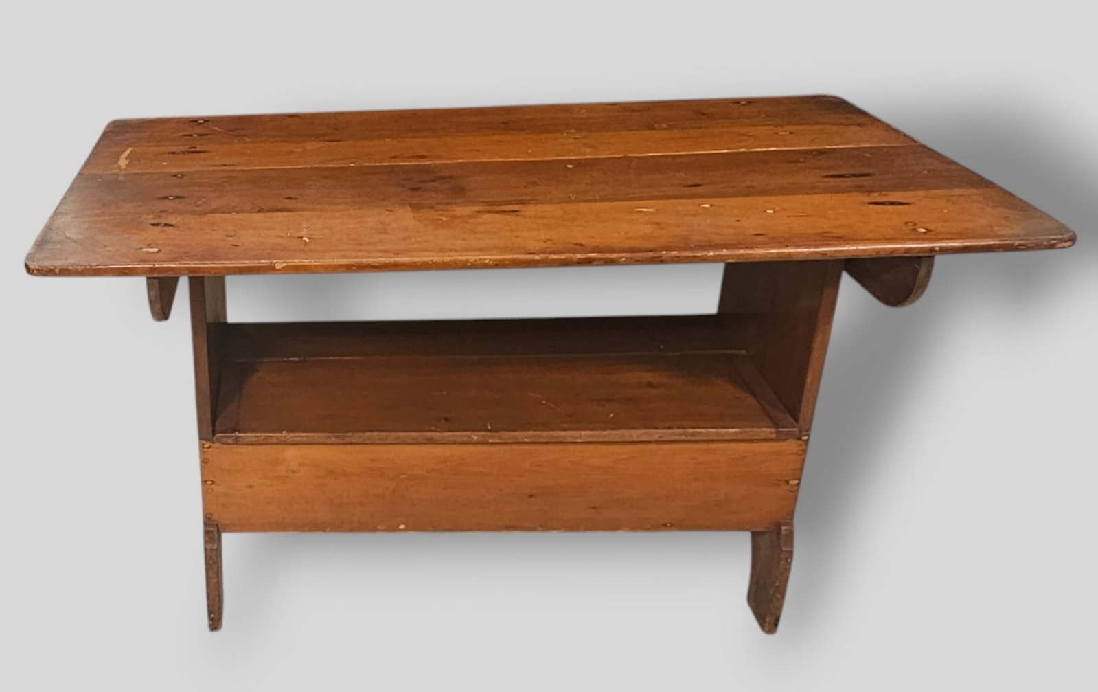 19th Century Primitive Tilt Top Tavern Dining Table (1 of 19)