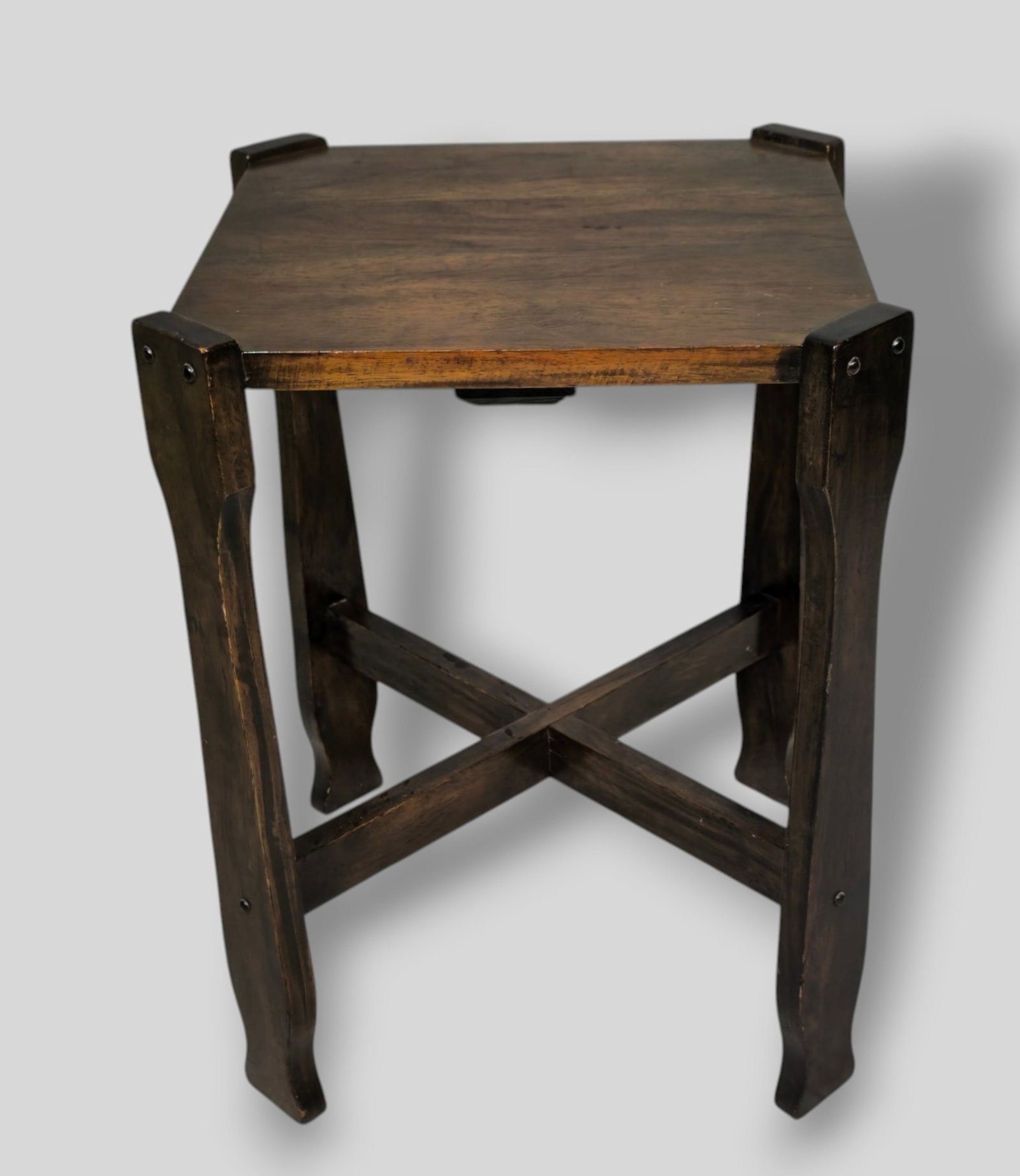 Arts and Crafts Style Taboret (1 of 6)
