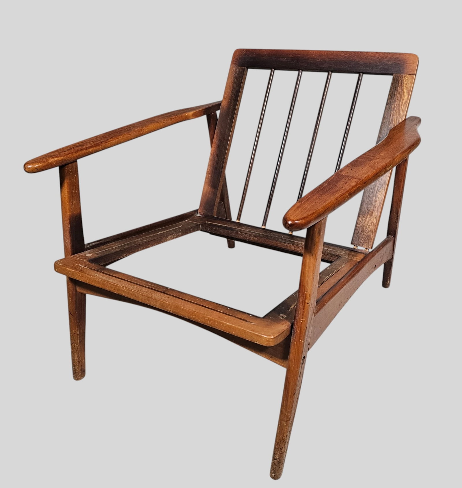 MCM Lounge Chair - 11