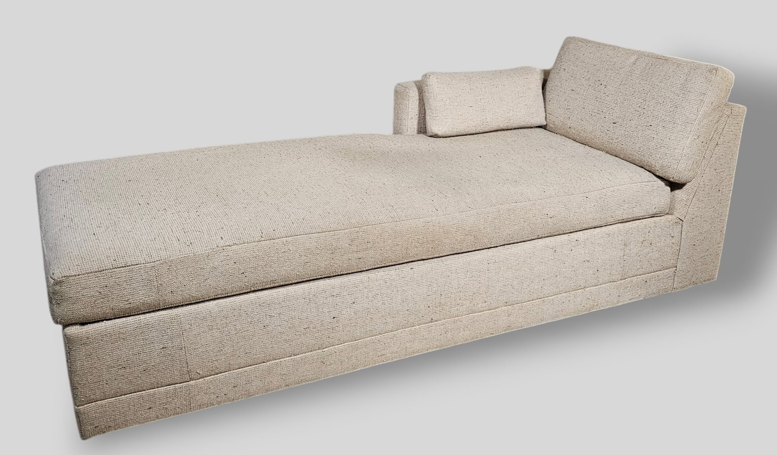 MCM Chaise Lounge (1 of 6)