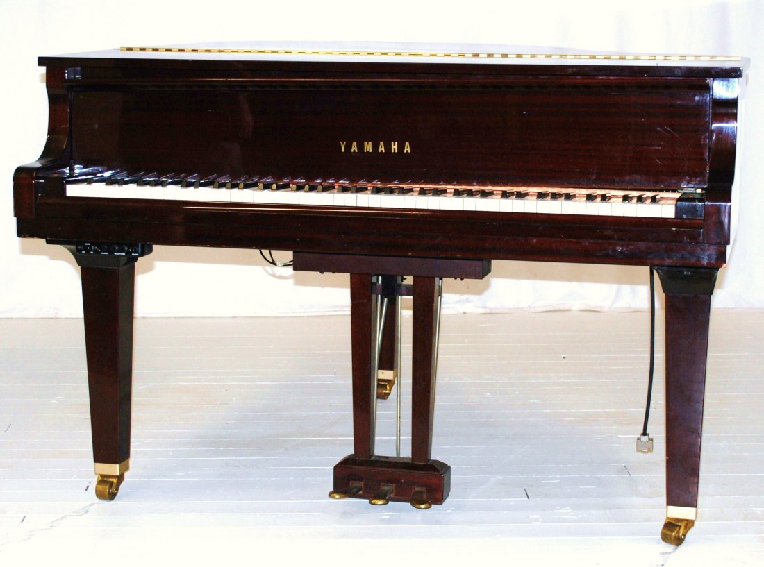 Yamaha Piano: Baby Grand GPI Factory Player Piano Size 5'3" - Serial # Yamaha control unit DKC55 disk lavier and Yamaha disk lavier CD player DCD1. Estate of Lanny Holbrook. W 63