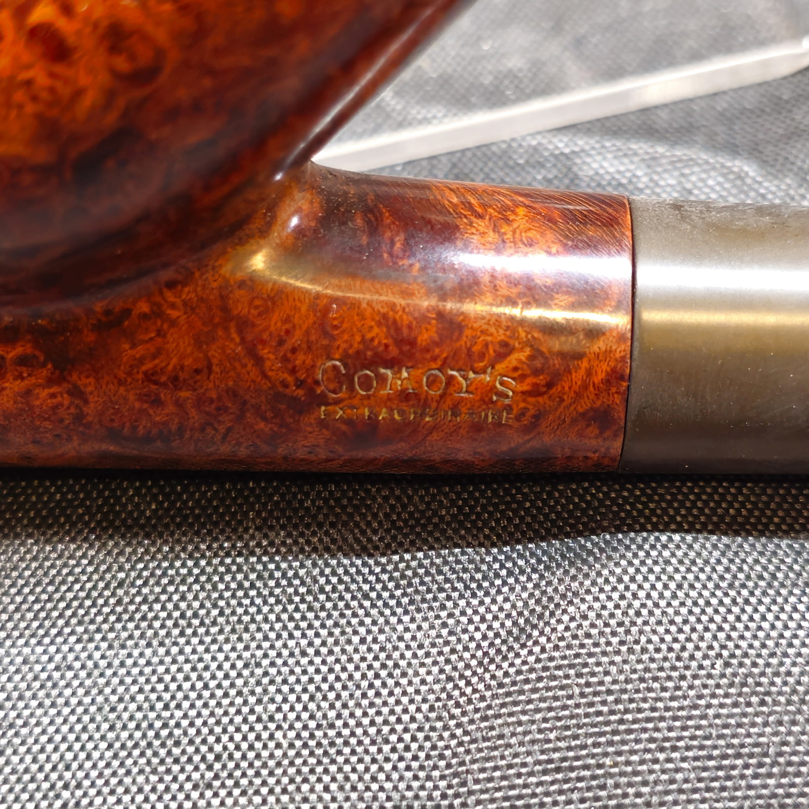 Comoy's Extraordinaire Pipe - 5