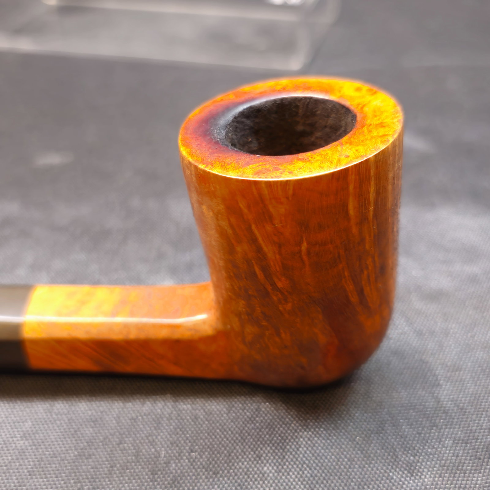 Willmer Straight Grain AAA Bent Dublin Pipe - 3