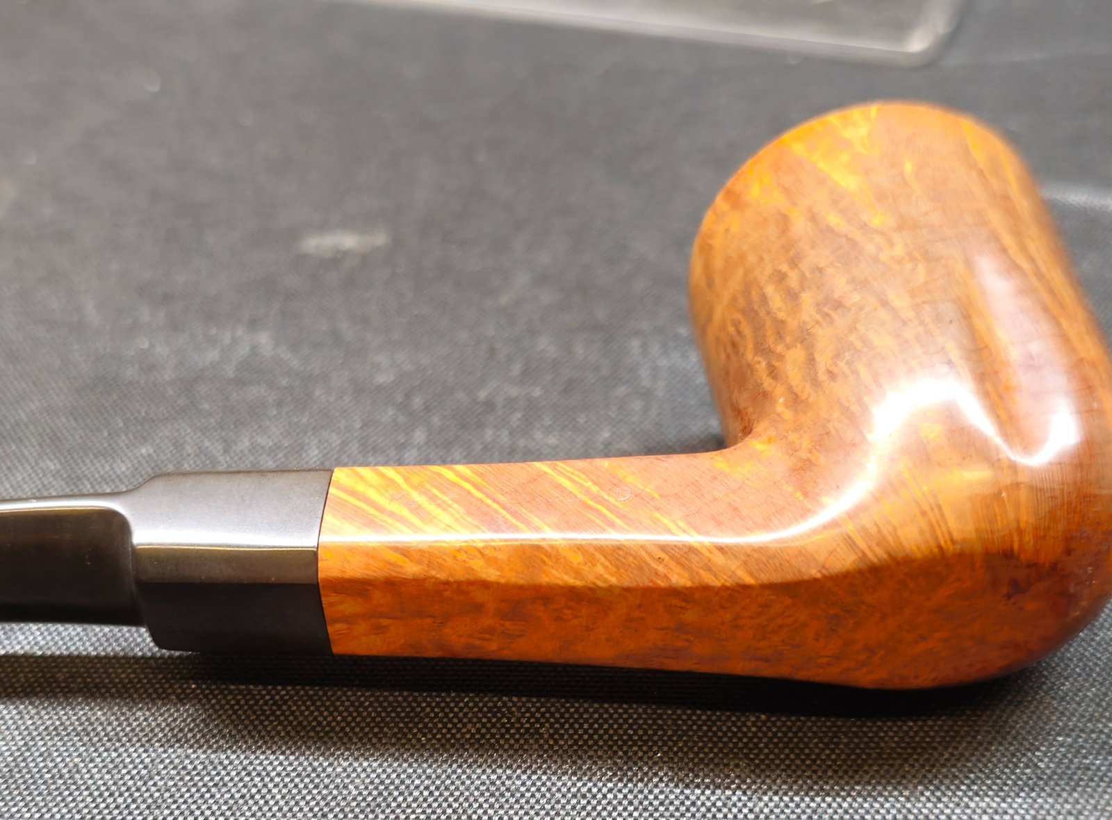 Willmer Straight Grain AAA Bent Dublin Pipe - 5