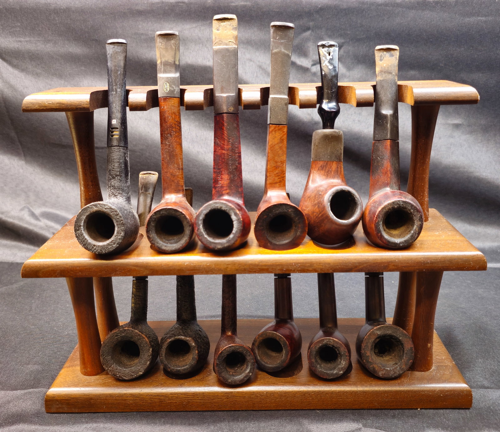 Twelve Smoking Pipes with Two-Tier Wooden Pipe Rack (1 of 9)