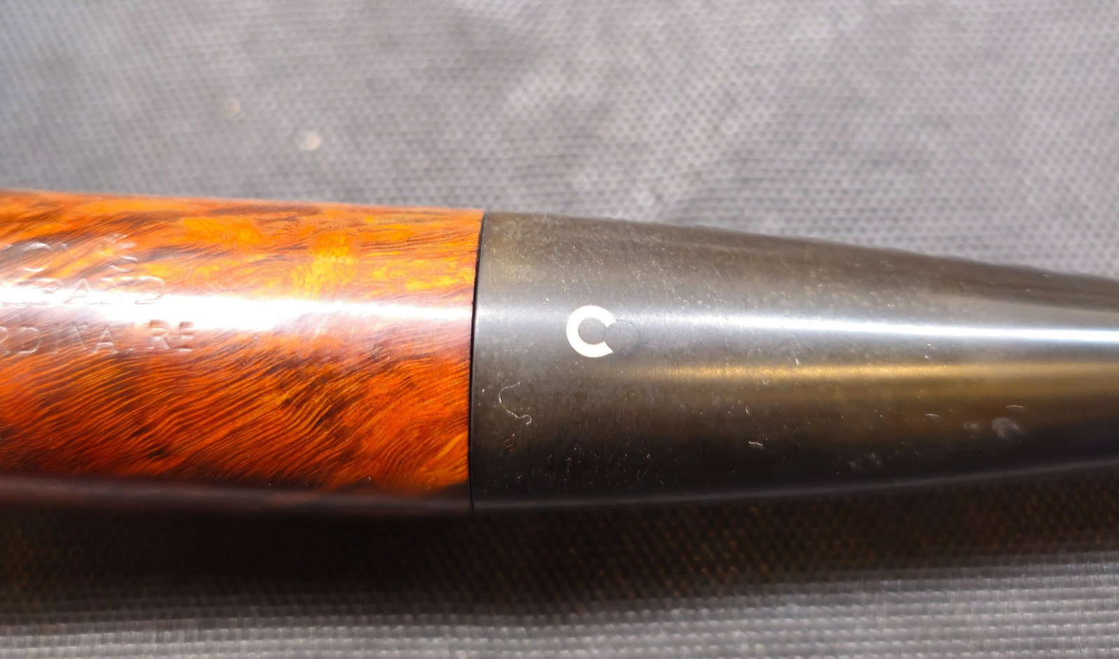 Comoy's Extraordinaire - 4