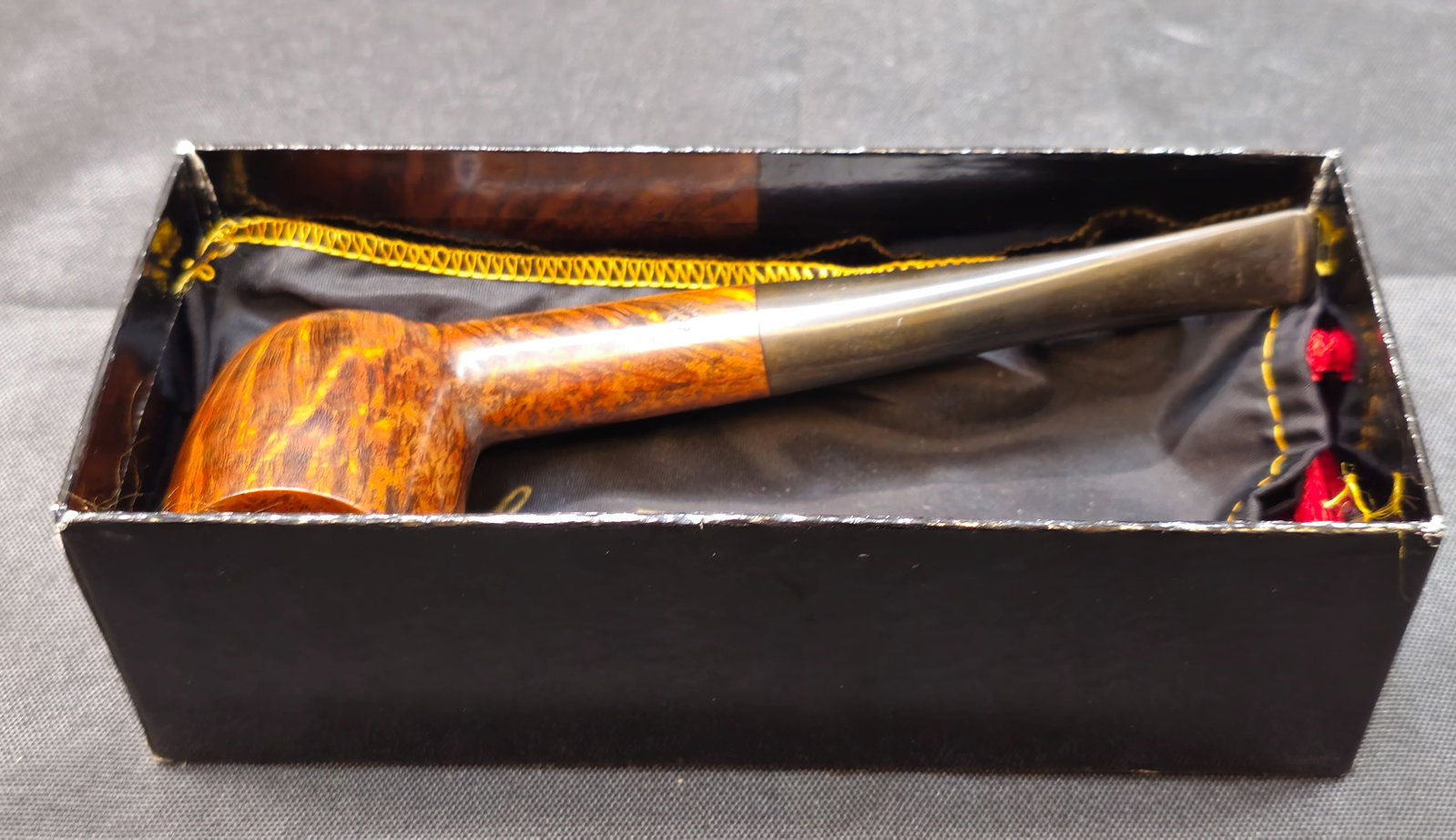 Comoy's Extraordinaire - 7