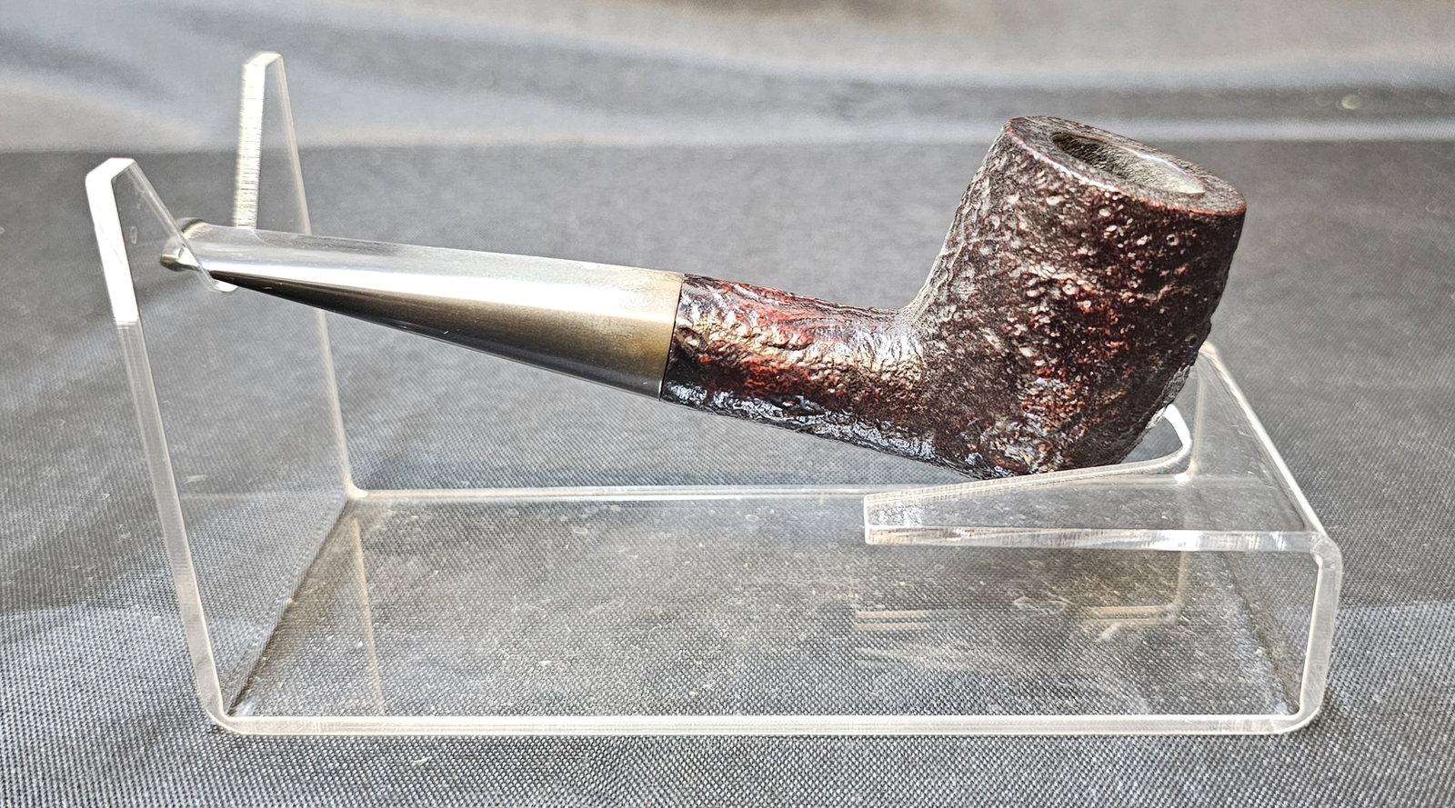 Dunhill Shell Briar 127: Dunhill Shell Briar 127. English briar tobacco pipe with dark sandblasted finish, straight billiard form and black mouthpiece with white dot logo. Stamped "127," "DUNHILL SHELL BRIAR," and "MADE IN