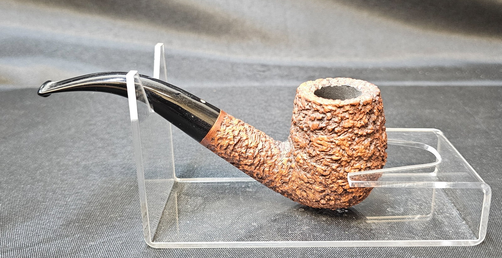 Ser Jacopo Per Aspera Ad Astra R1 Pipe: Ser Jacopo Per Aspera Ad Astra R1 Pipe. Italian briar tobacco pipe with deeply rusticated finish, bent form and black mouthpiece with white dot. Stamped "PER ASPERA AD ASTRA," "Ser Jacopo," "FATTA A