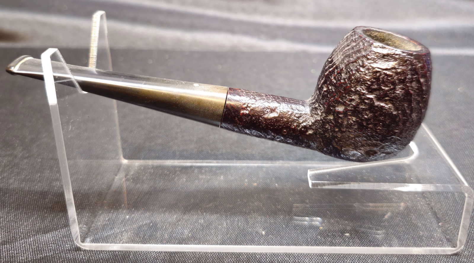 Dunhill Shell Briar ODA 806 F/T Pipe: Dunhill Shell Briar ODA 806 F/T Pipe. Dunhill tobacco pipe in a straight billiard shape with dark sandblasted Shell Briar finish and black vulcanite fishtail stem. Shank marked "ODA 806," "F/T,"