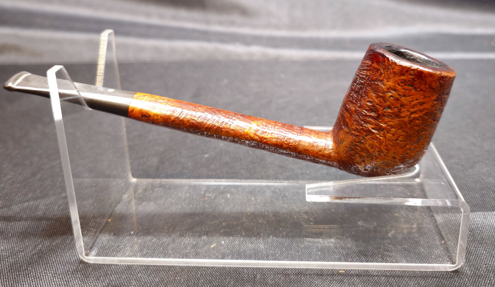 Dunhill Tanshell ODA 845 Pipe: Dunhill Tanshell ODA 845 Pipe. English briar tobacco pipe in a straight billiard shape with sandblasted Tanshell finish and black vulcanite stem. Marked "ODA 845," "Dunhill Tanshell," "Made in England