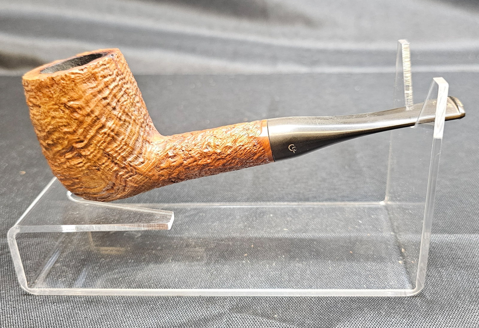 Charatan's Make 4420 Pipe - 2