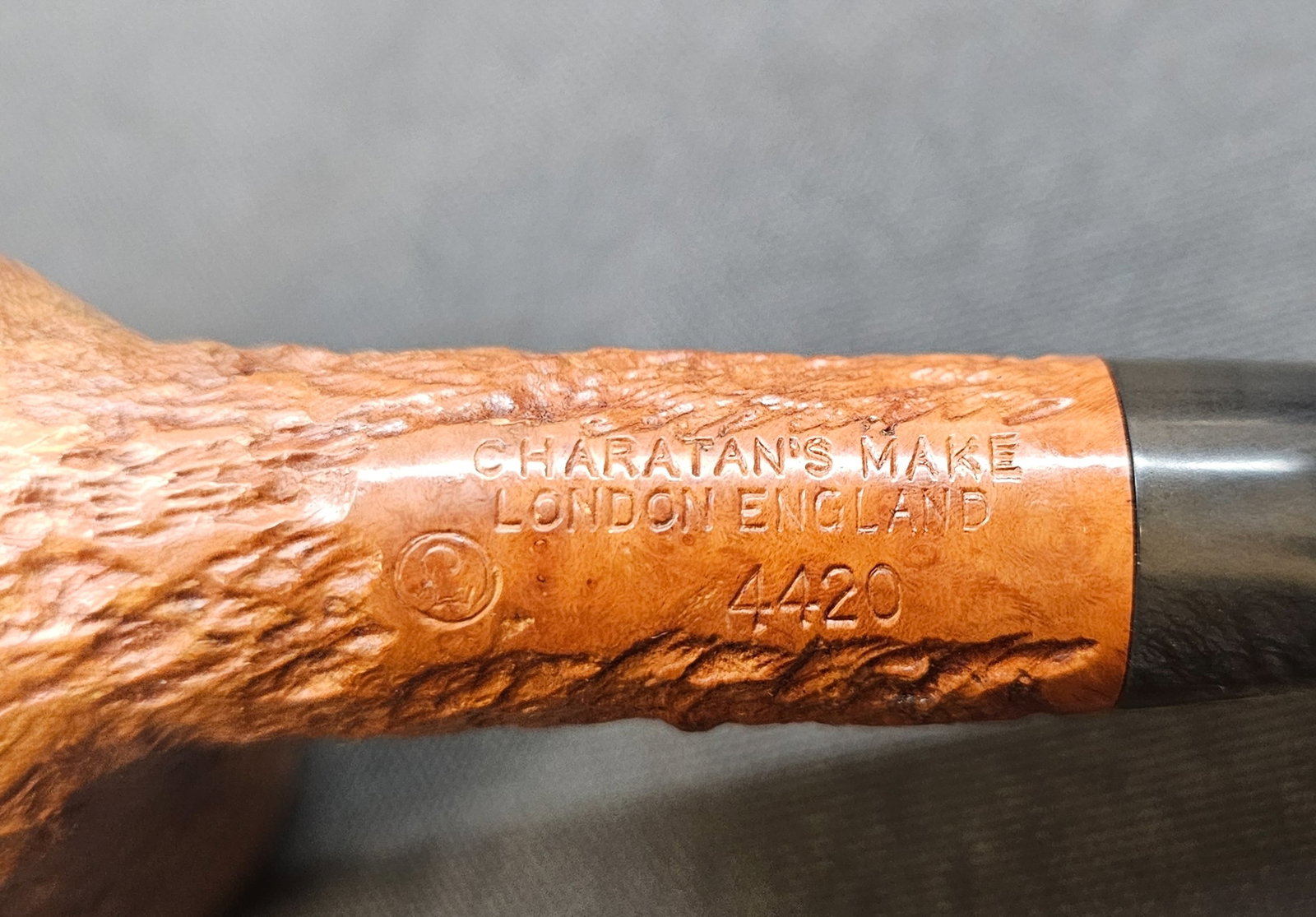 Charatan's Make 4420 Pipe - 4