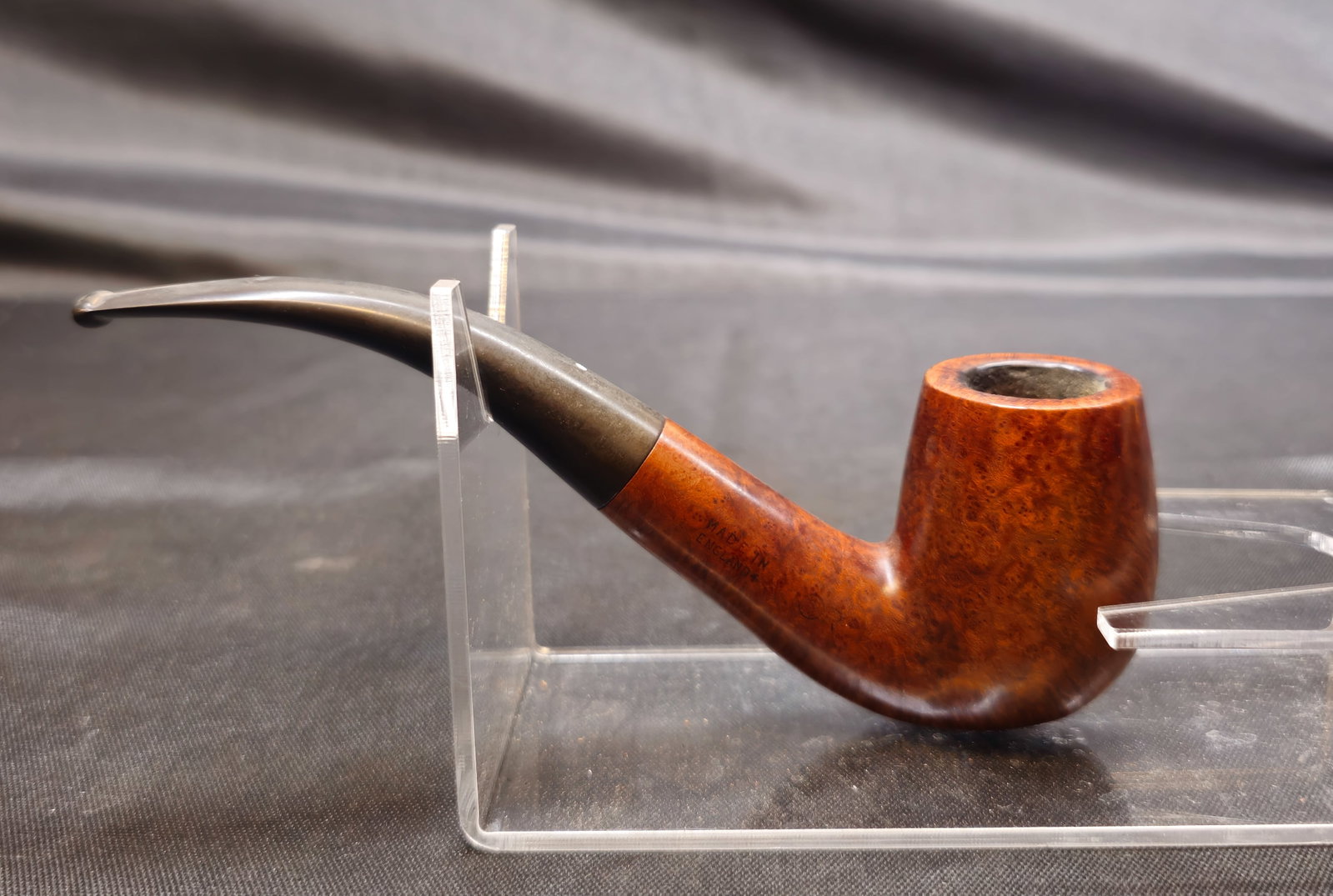 Dunhill Root Briar 120 Pipe: Dunhill Root Briar 120 Pipe. English briar tobacco pipe with warm smooth Root Briar finish, bent form and black mouthpiece. Stamped "120 DUNHILL ROOT BRIAR" and "MADE IN ENGLAND 4."
