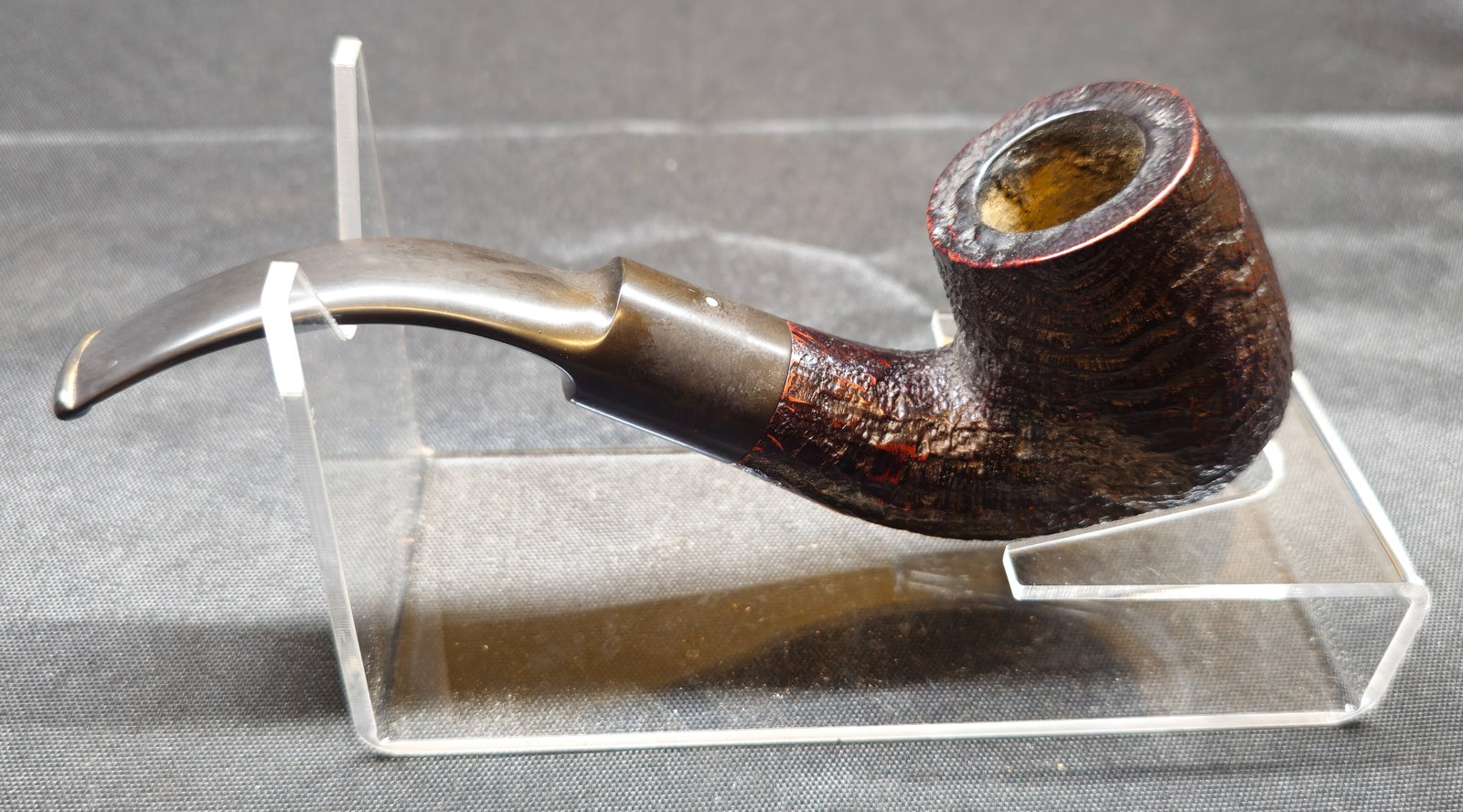 Dunhill Shell ODA 840 Pipe: Dunhill Shell ODA 840 Pipe. English briar tobacco pipe with dark sandblasted Shell finish, bent stem and black mouthpiece with Dunhill White Spot. Stamped "ODA 840," "DUNHILL SHELL," "MADE IN
