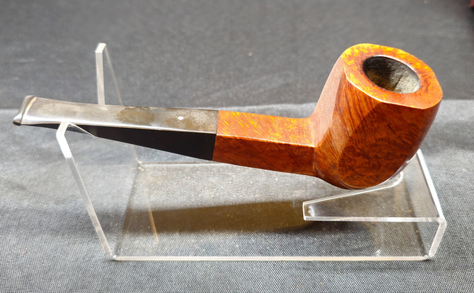 Dunhill Root Briar ODA 836 Pipe: Dunhill Root Briar ODA 836 Pipe. English briar tobacco pipe with smooth warm brown finish, paneled shank and black mouthpiece with Dunhill White Spot. Stamped "ODA 836," "DUNHILL ROOT BRIAR," and "MAD