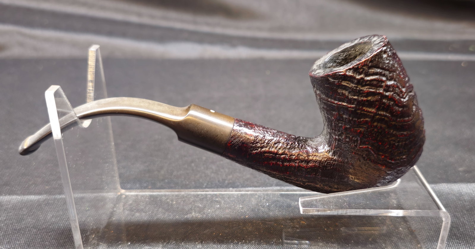 Dunhill Shell Briar 620 Pipe: Dunhill Shell Briar 620 Pipe. English briar tobacco pipe with deeply textured sandblast finish, bent stem and black mouthpiece with Dunhill White Spot. Stamped "620," "DUNHILL SHELL BRIAR," "MADE IN