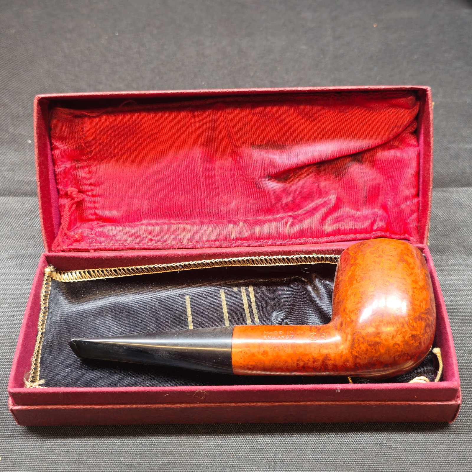 Dunhill Root Briar LB F/T 4R Pipe - 10