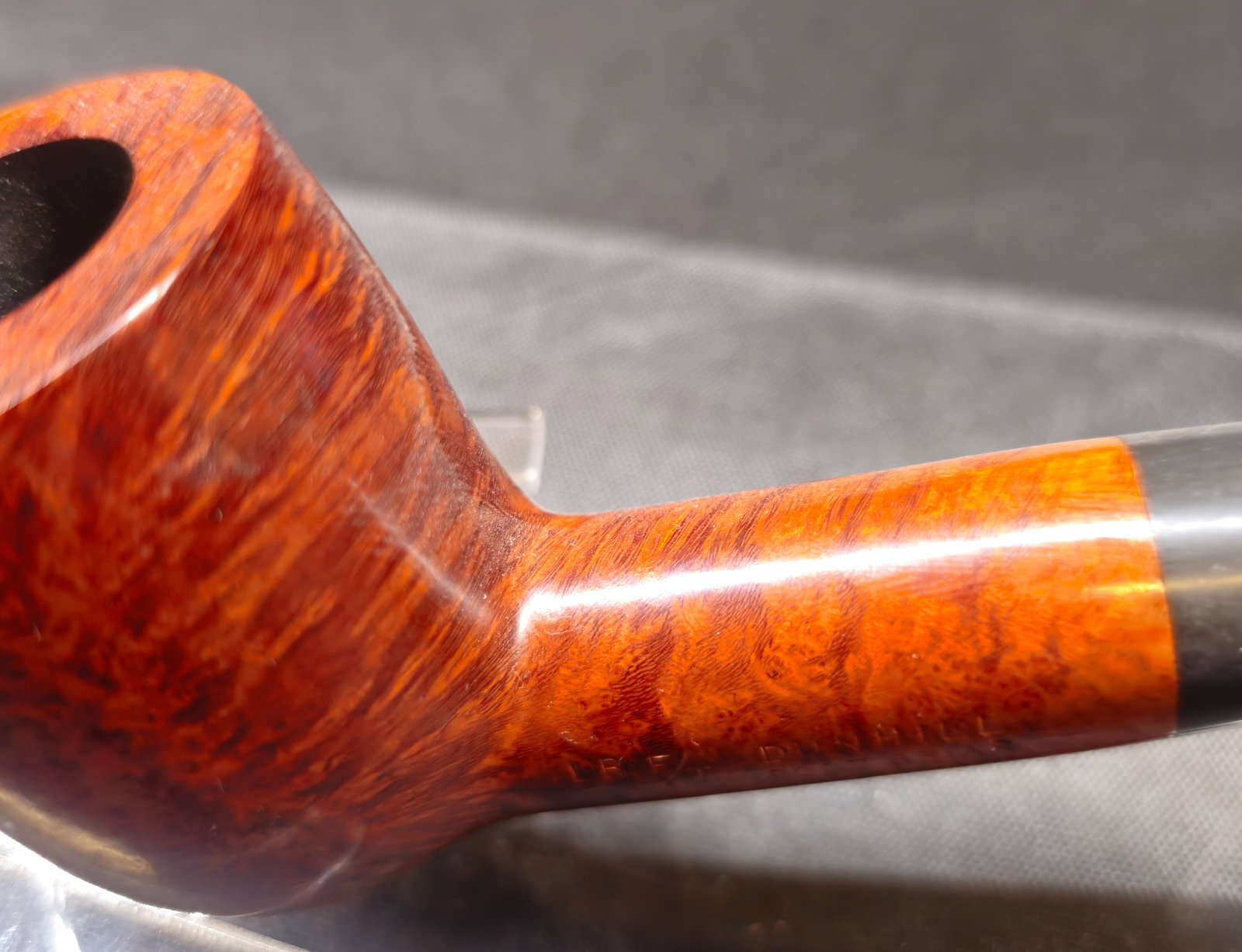 Dunhill Root Briar LB F/T 4R Pipe - 5