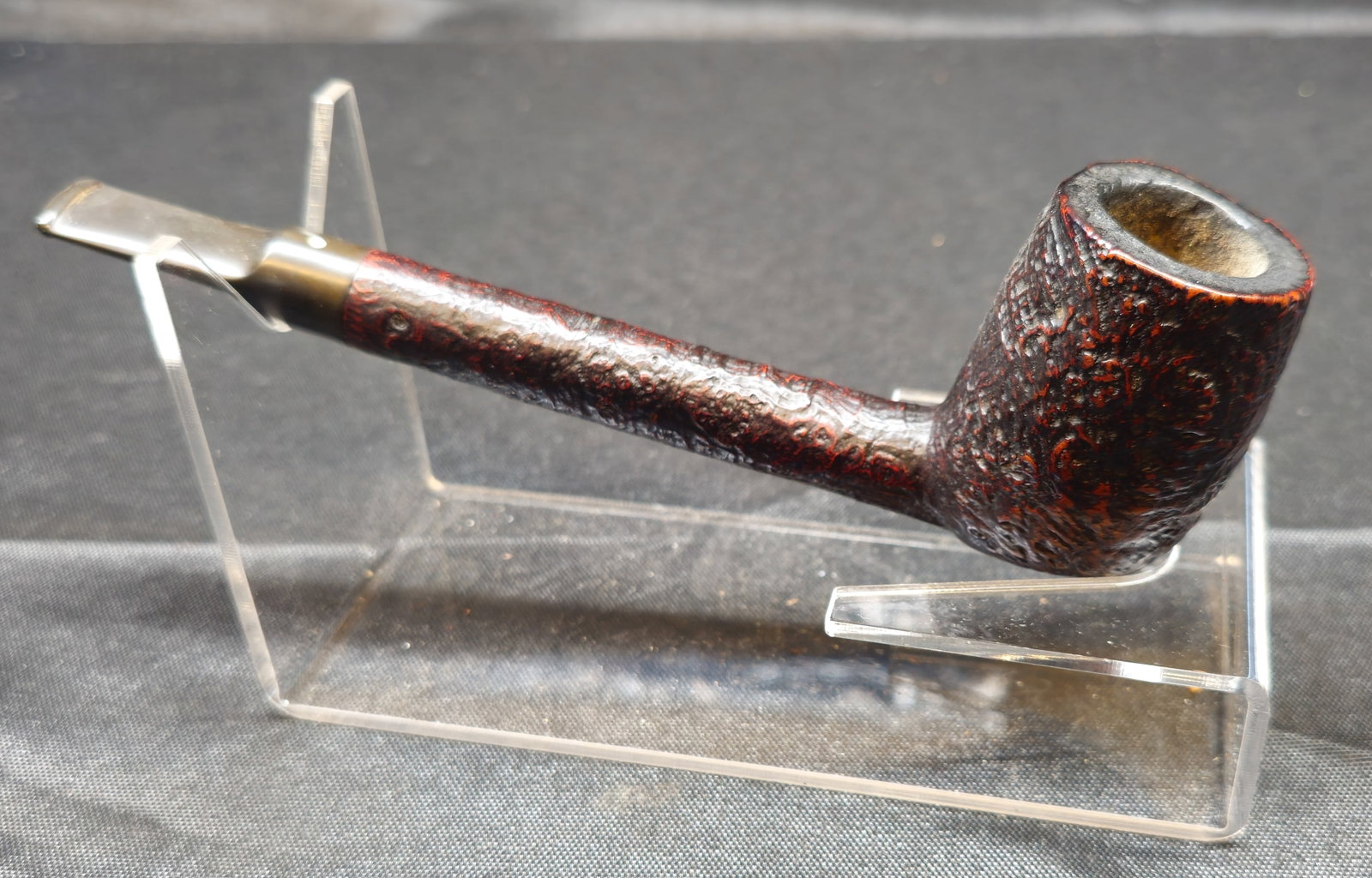 Dunhill Shell Briar ODA 841: Dunhill Shell Briar ODA 841. English briar tobacco pipe with dark reddish-brown sandblast finish in a straight billiard form and black vulcanite mouthpiece with white Dunhill spot. Stamped “ODA