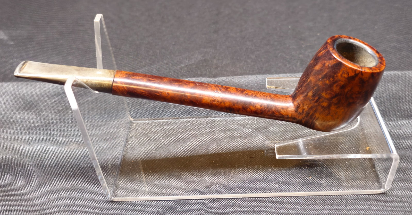 Comoy's Blue Riband 9MC Pipe (1 of 9)
