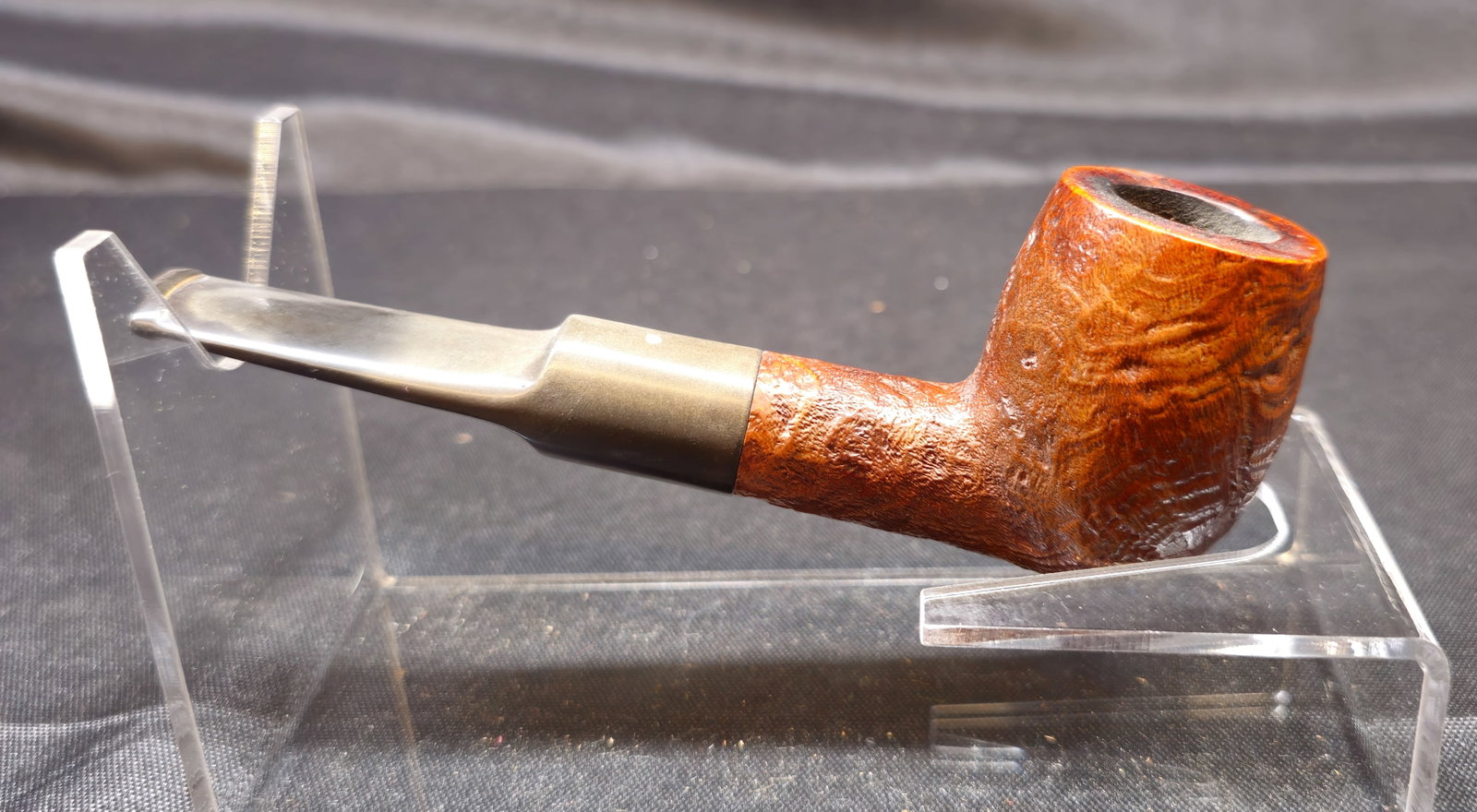 Dunhill Tanshell 6127 Pipe: Dunhill Tanshell 6127 tobacco pipe, Made in England 5, dating to 1965, featuring Dunhill's sandblasted Tanshell finish with straight saddle stem and white spot. Shape number 6127 stamped to shank.