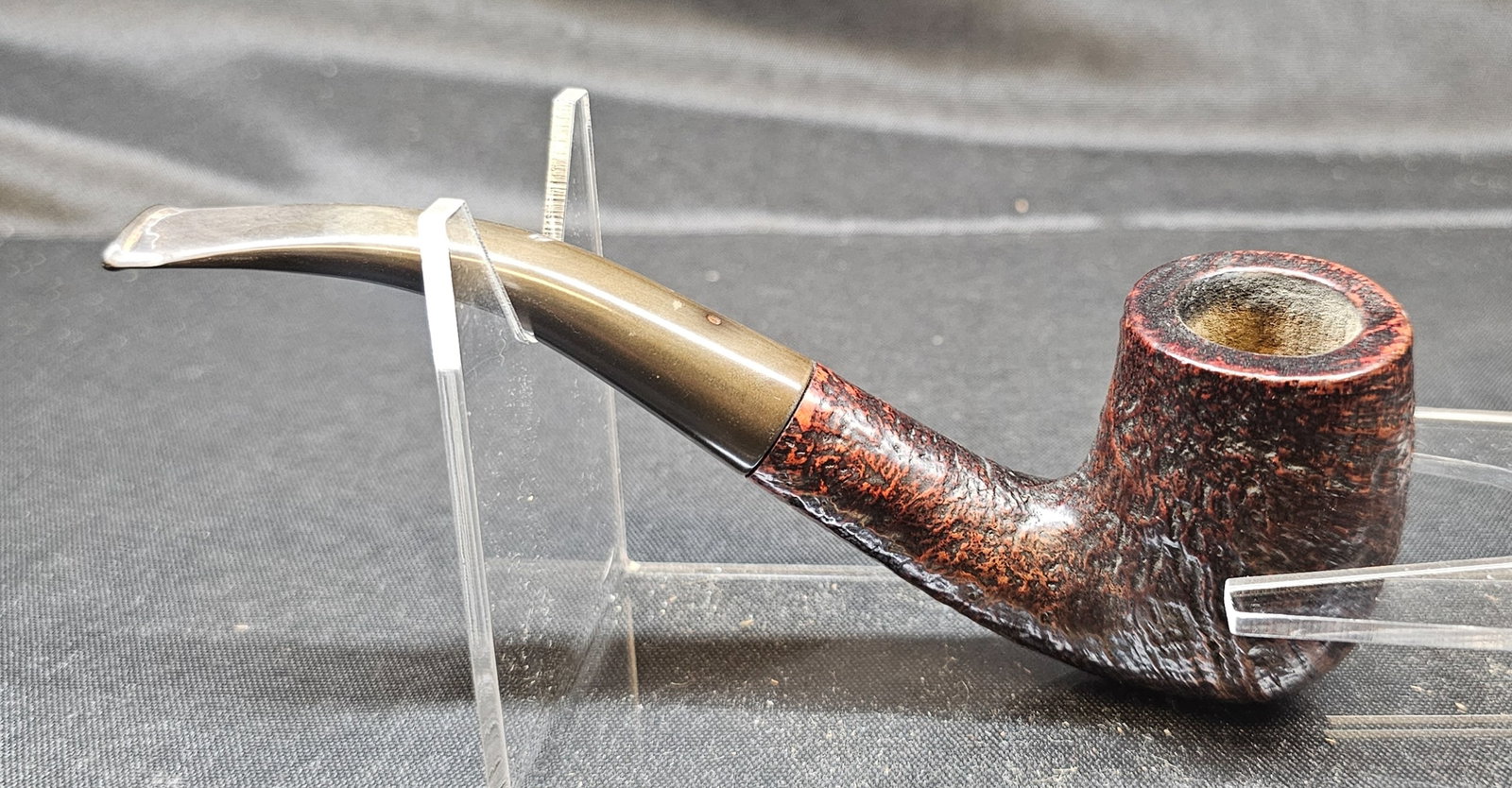 Dunhill Shell Briar 42021 Pipe: Dunhill Shell Briar 42021 Pipe, English briar tobacco pipe in a bent Dublin form with sandblasted Shell Briar finish and bent tapered vulcanite stem bearing the Dunhill white spot. Shank marked “