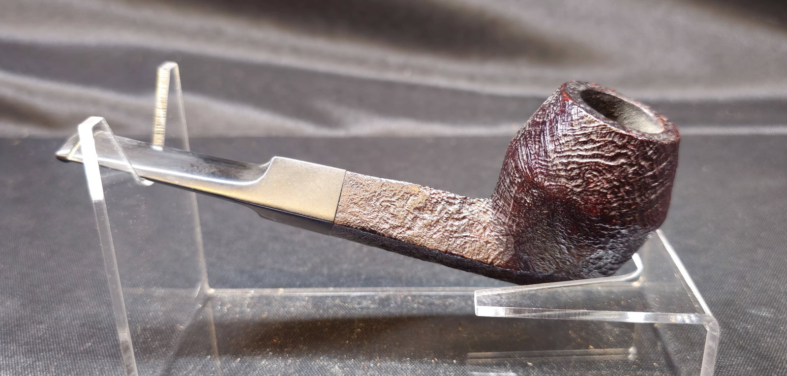 Dunhill ODA 837 Shell Briar Pipe: Dunhill ODA 837 Shell Briar Pipe, English briar tobacco pipe in a large straight bulldog shape with sandblasted Shell Briar finish and vulcanite stem. Shank marked “ODA 837,”
