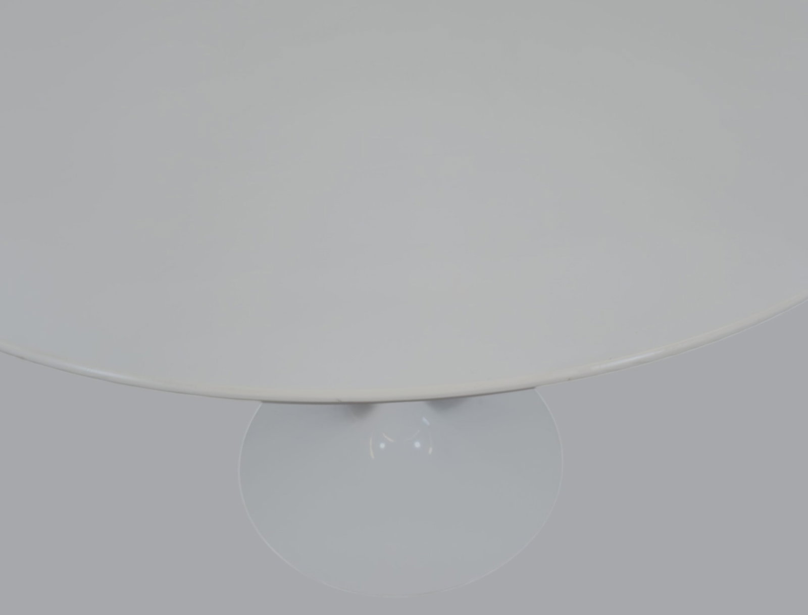 Eero Saarinen Tulip Dining Table - 2