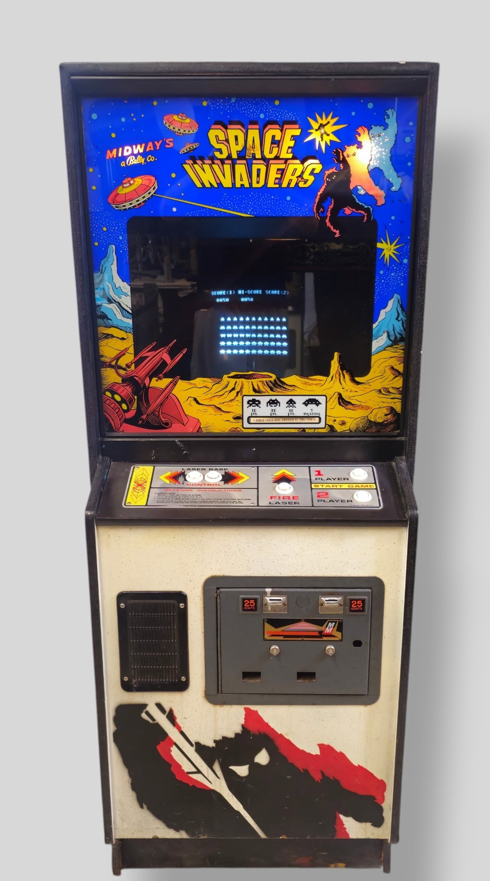 Bally Midway Space Invaders Upright Arcade Game (1 of 11)