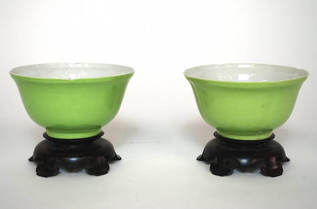 Pair of 16th Century Chinese Bowls.