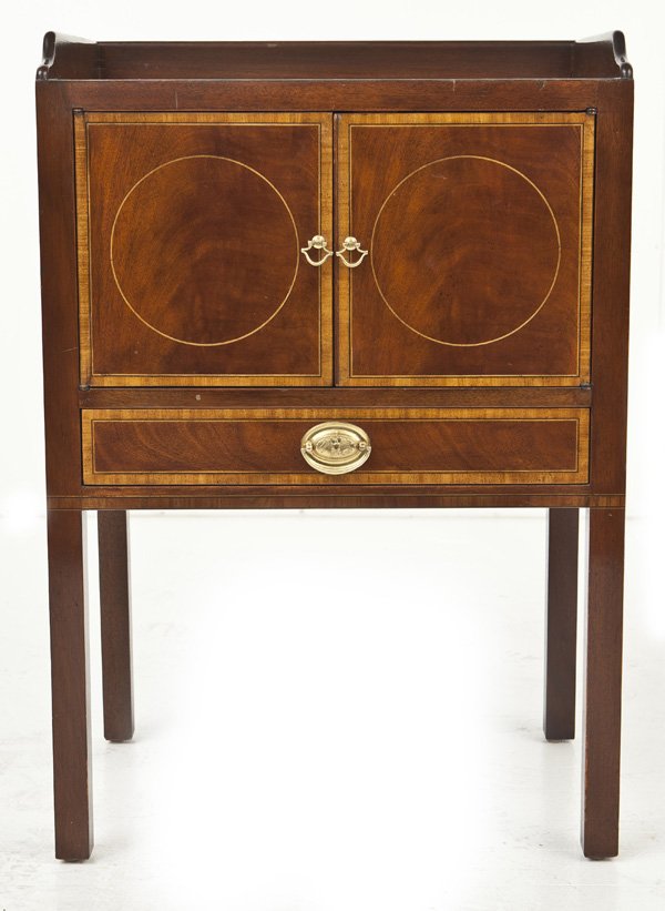 Baker Historic Charleston Collection Stand (1 of 8)