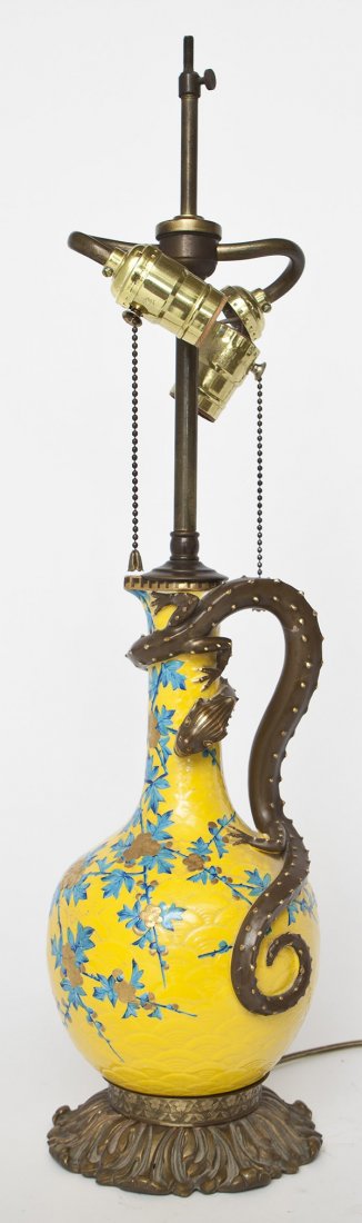 Chinese Porcelain Lamp (1 of 10)