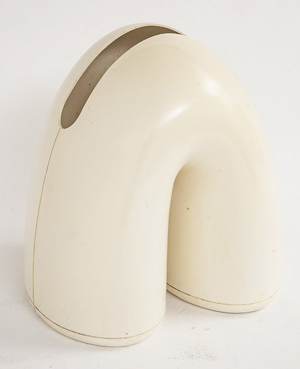Bertoli and Pajetta Noe Umbrella Stand: Noe umbrella stand, 1970's Fontana Arte, Italy. Manufacturers mark to underside. Size 15w x 11d x 16h